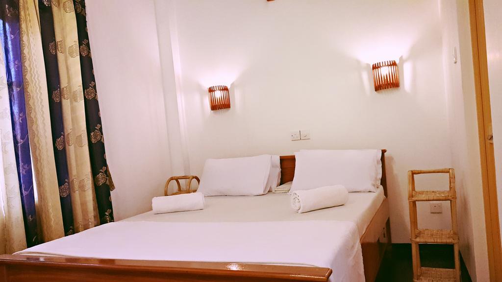 Sweden Inn Guesthouse Hikkaduwa Quarto foto