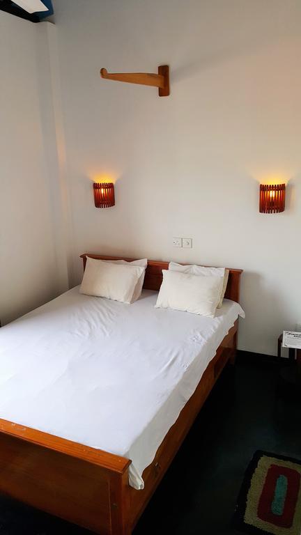 Sweden Inn Guesthouse Hikkaduwa Quarto foto